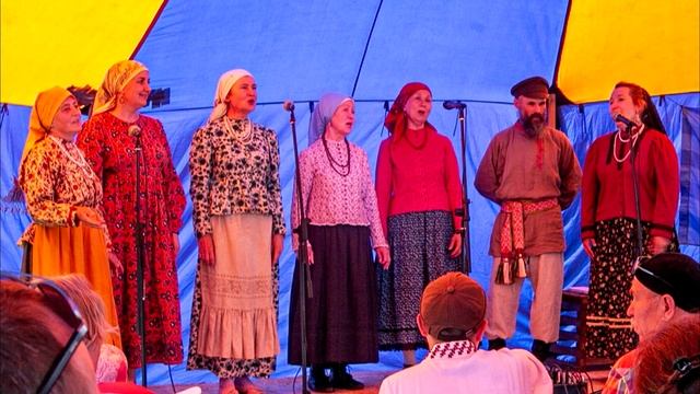 05 Величальная (свадебная) песня неженатому - ансамбль "Родолад" (г. Ижевск)