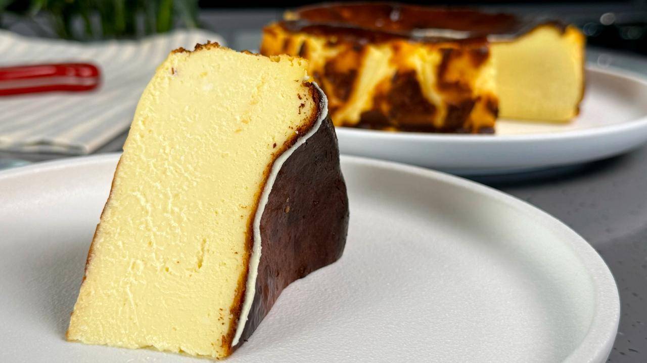 Самый ВКУСНЫЙ и нежный ЧИЗКЕЙК ! Баскский Чизкейк, готовится проще и быстрее классического! ВОСТОРГ! смотреть онлайн
