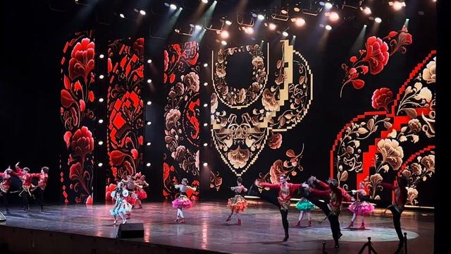 «Красная краса» Елизавета Долженкова и Творческий центр Ангелины Шкарупиной «Броско» @lisavettad смотреть онлайн