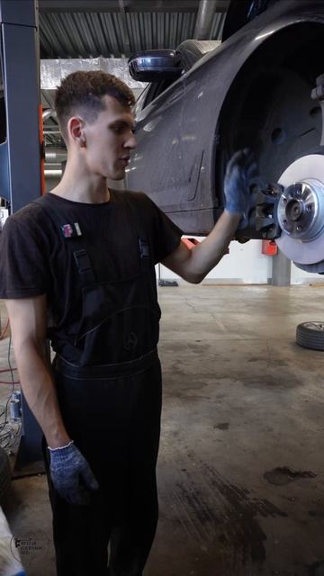 Замена тормозных колодок и дисков на BMW F10#кейс_МойСервисМБ #BMW