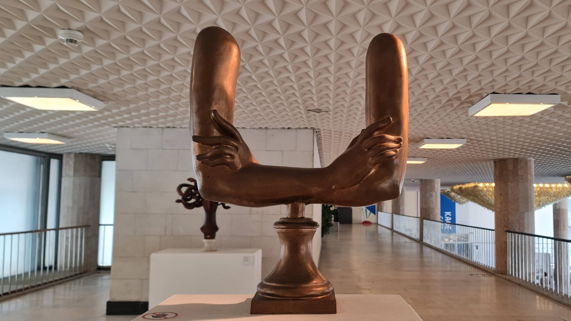 #Мой отзыв #Выставка « #Александр #Бурганов. Мифология #реальности» в #Новой #Третьяковке. #Россия смотреть онлайн