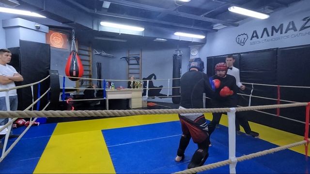 Мой первый бой. Открытый ринг. смотреть онлайн