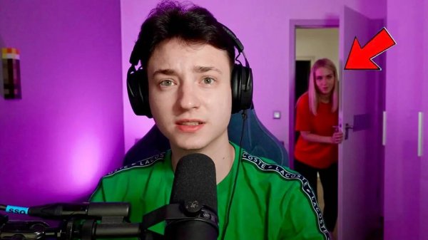 ХЕЙТЕРША УЗНАЛА ГДЕ Я ЖИВУ! Выживание на Сервере 100 Дней в Майнкрафт...