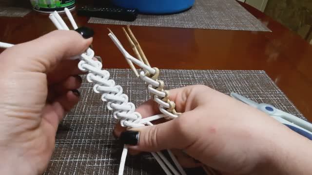 Красивая ручка для корзин из бумажных трубочек. #ЮлияЧарыкова# смотреть онлайн