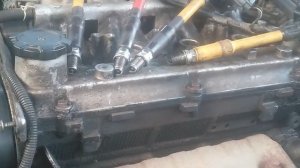 Замена свечей зажигания NGK 3783 BKR6ES Новые свечи зажигания  машина не заводится с ними