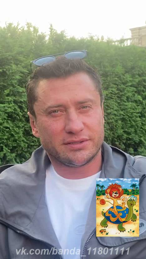 Павел Прилучный. С Днём отца! Фрагмент интервью - что смотрит с детьми смотреть онлайн