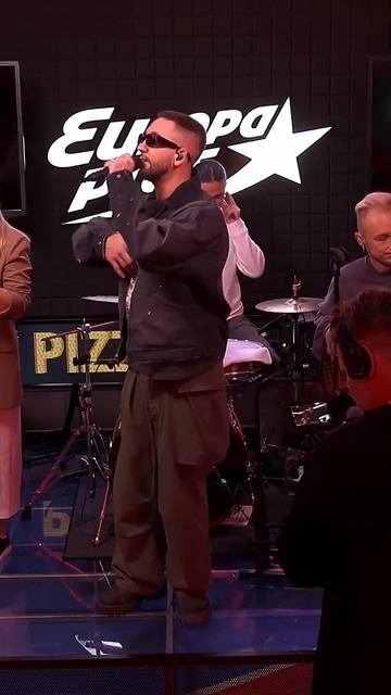 PIZZA лампово исполнил «Ночи напролёт» #pizza #музыка #песни #акустика смотреть онлайн