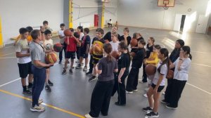 Урок физической культуры в 6 классе