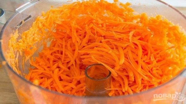 Салат из моркови и изюма