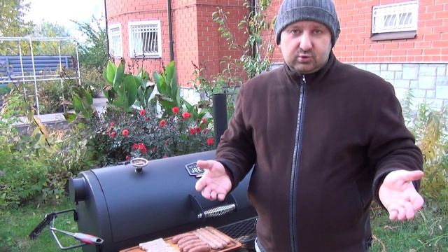 КОЛБАСКИ, КОПЧЕНЫЕ МЕТОДОМ LOW&SLOW В СМОКЕРЕ OKLAHOMA JOE!) смотреть онлайн