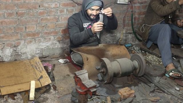 Изготовления ножа кукри из углеродистой стали смотреть онлайн