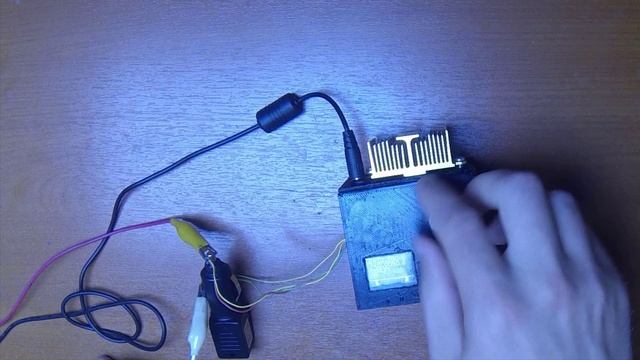 Attiny13 сигнализатор низкого напряжения в автомобиле смотреть онлайн