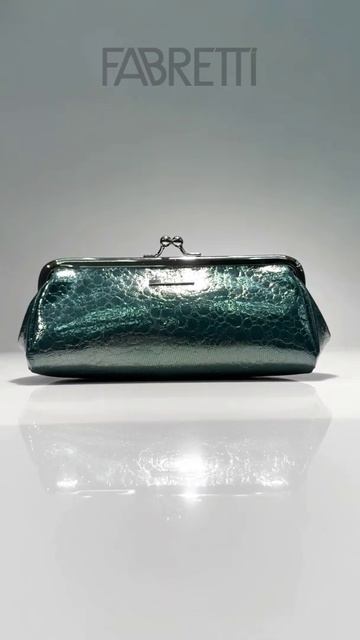 Q250252-42 FABRETTI Визитница  жен. нат. кожа