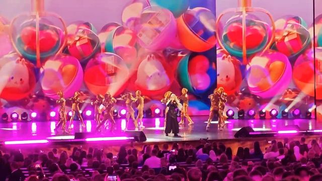 «Как любовь» SOLIDNAYA и Творческий центр Ангелины Шкарупиной «Броско» 28.06.2025 смотреть онлайн