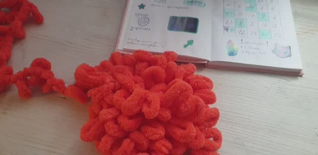 ОктябЫрьские задания // свитер и коврик // серия 2 смотреть онлайн