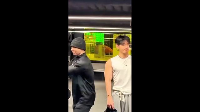 Спортзал Ким ТехЁн и Чон Чонгук смотреть онлайн