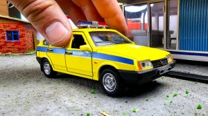 Полицейская машинка ВАЗ 2109 упала с обрыва! Про машинки