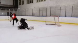 КТО ПОСЛЕДНИЙ ЗАБЬЕТ ГОЛ ПОЛУЧИТ КЛЮШКУ BAUER