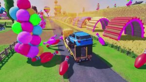 ЯРКИЕ  ПОЛИЦЕЙСКИЕ МАШИНКИ КАТАЮТСЯ ПО ПЛОЩАДКЕ. МУЛЬТИК ДЛЯ МАЛЫШЕЙ