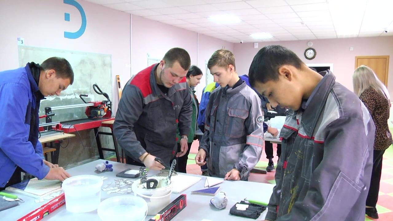 ПОЛУЧИТЕ БИЛЕТ В БУДУЩЕЕ смотреть онлайн