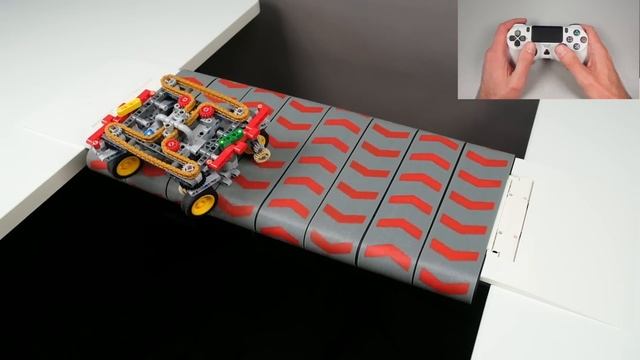 Lego Cars Cross Treadmill Bridge | Машинки Lego пересекают мост с беговой дорожкой