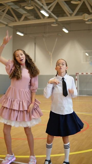 ✨ Я спою песню «Огонёк» на живом концерте «Шаг на сцену» 24.10 в 16:00 Москва, Остров Мечты смотреть онлайн