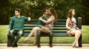 Трудно и страшно почувствовать себя лишней там, где недавно была необходимой!