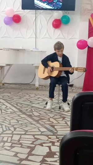 «Аккорды памяти: песня „Кровь на рукаве“»🔥