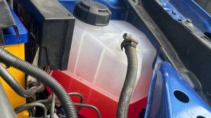 Лада Гранта Расширительный бачок