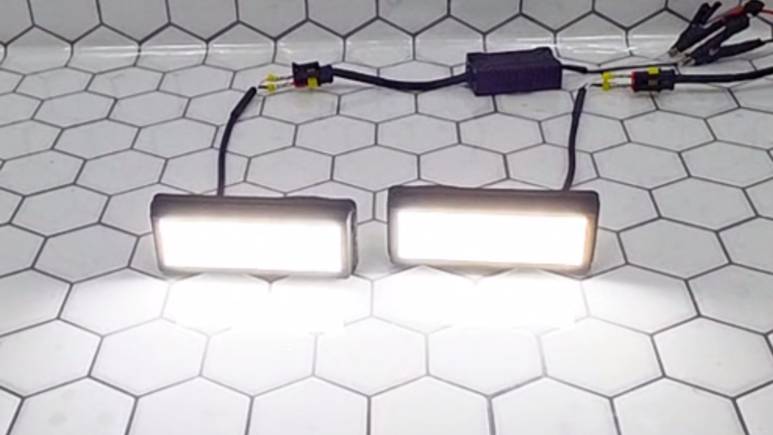 Были катафоты, стали кастом фонари заднего хода! смотреть онлайн