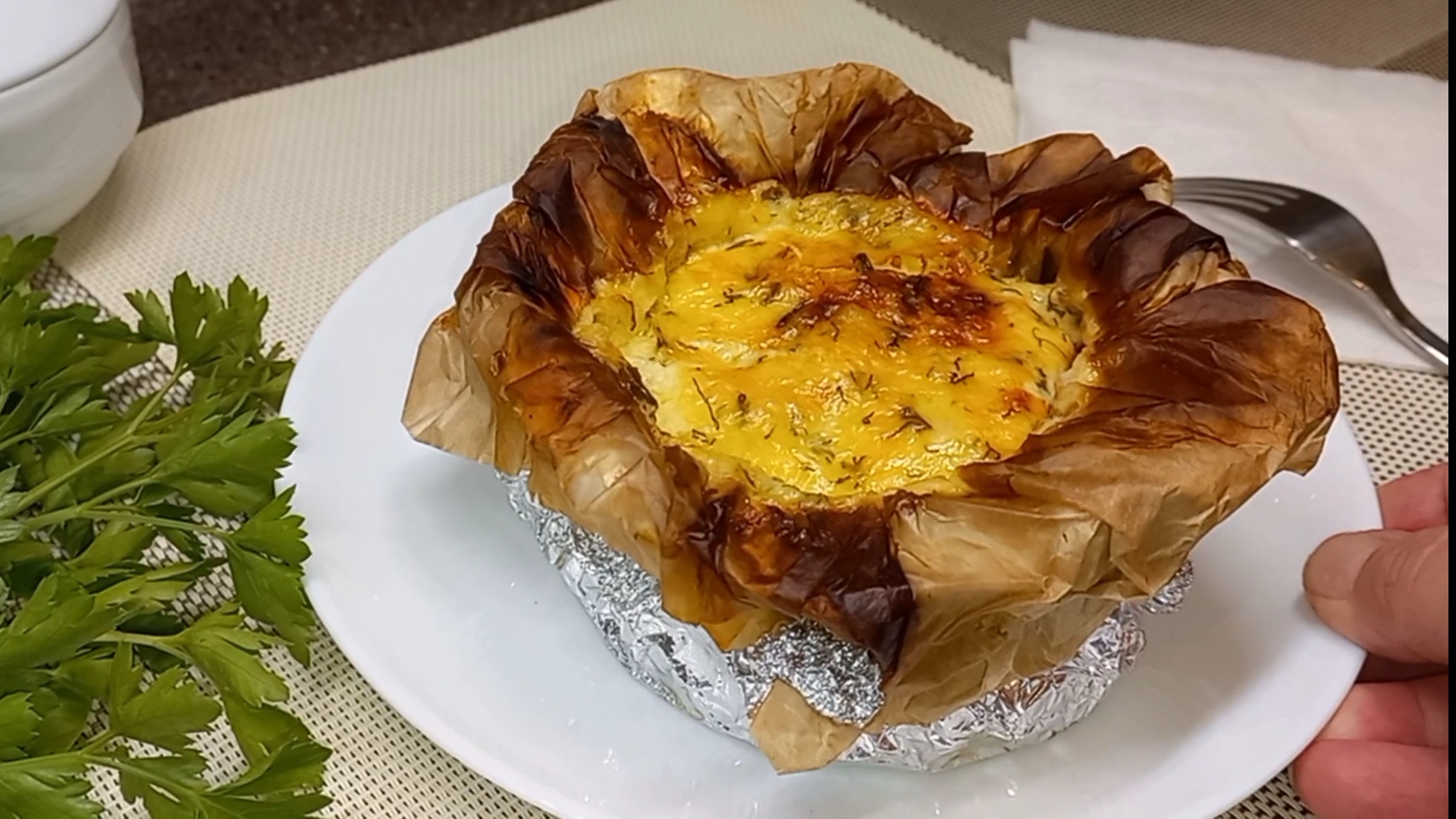 Это Объедение! Просто завернула все в фольгу и в духовку! Вкусный УЖИН из простых продуктов! смотреть онлайн