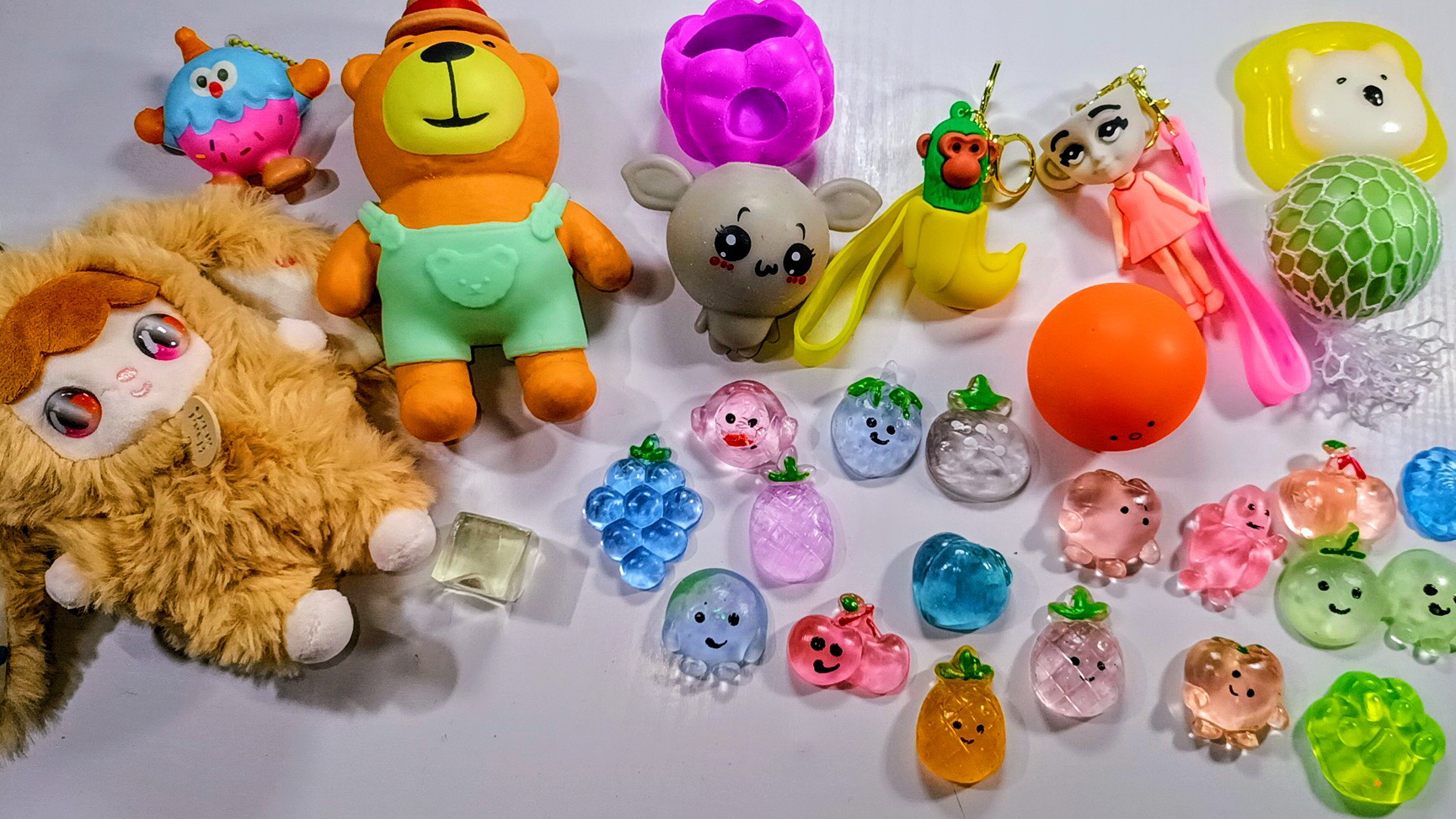 АСМР РАСПАКОВКА сквишей и АНТИСТРЕССОВ для вашего удовольствия 😍 Таба лапки сквиши 🐾 режу СКВИШИ ✨ смотреть онлайн