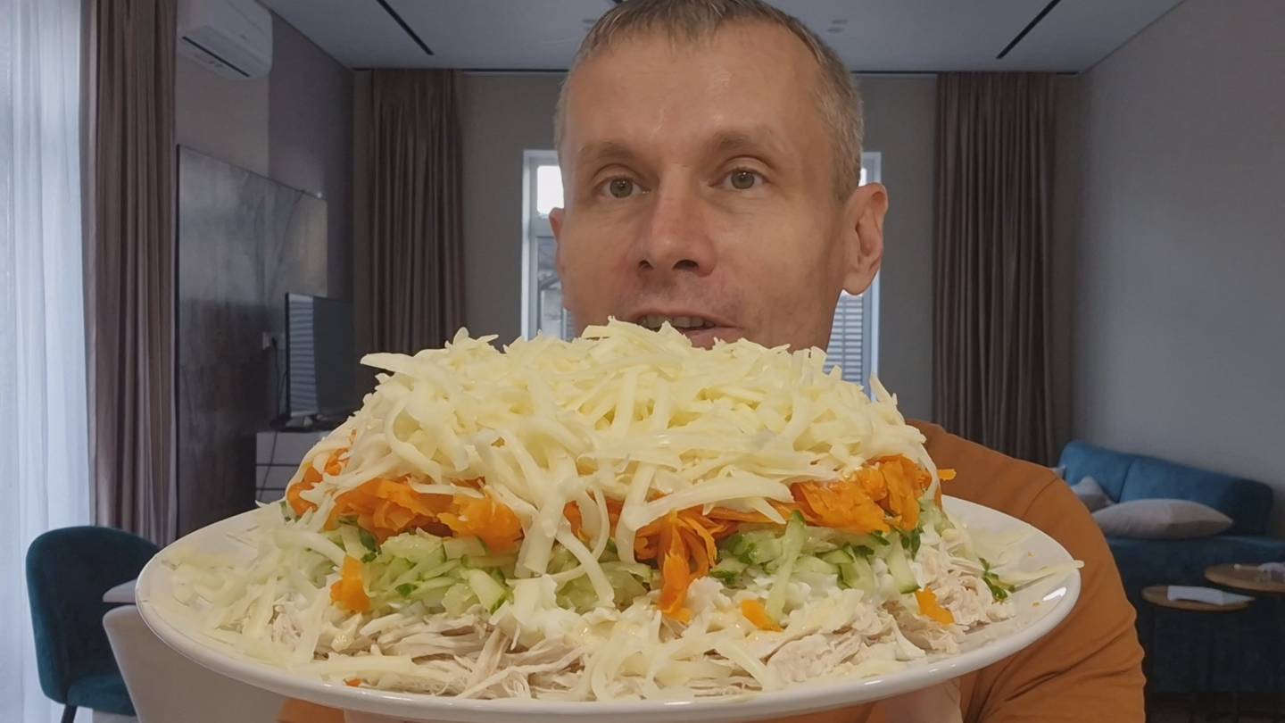 Салат «Петрович»! Его Никто не знает и не Готовит! Вкуснее не Придумать— настоящее Чудо! смотреть онлайн