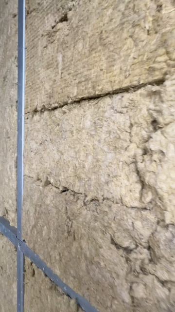 На стройке не бывает мелочей. Всё должно быть утеплено и защищено! смотреть онлайн