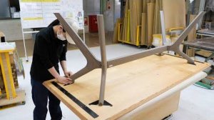 Как у них? Процесс производства обеденного стола! Мебельная фабрика в Японии.