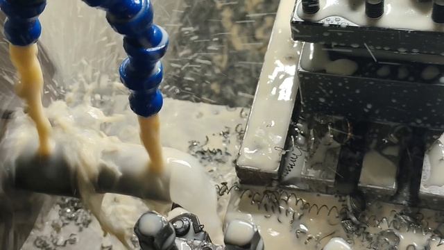 Как на токарном станке точить красивую деталь.