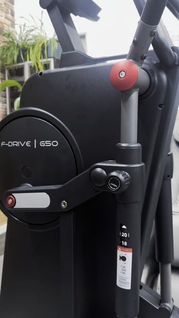 Эллиптический тренажер Bionique F-Drive G50