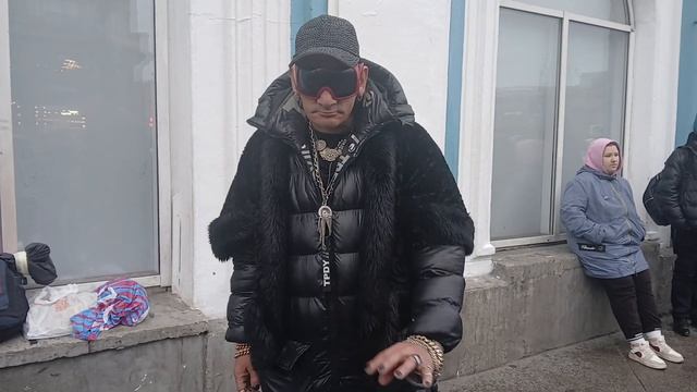 ТАНЦОР МАЙКЛ ТАНЦУЕТ смотреть онлайн