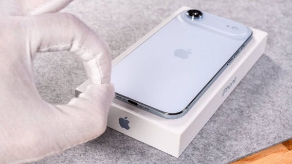 iPhone 17 Air - Распаковка и обзор