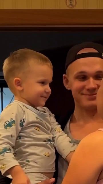 Трогательные встречи и трогательные расставания! смотреть онлайн