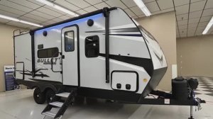 Для двоих. С поднимающейся основной кроватью и слайдером. Автодом Keystone Bullet Crossfire 1890RB (