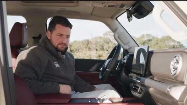 Tank 300 Hybrid 2026: Тихая сила. Любая дорога.