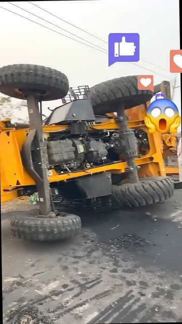 Рамазан УРОНИЛ трактор #спецтехника #jcb #трактор #техника #стройка #авария #приколы #юмор #топ