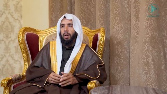 Можно ли общаться с родственниками оставившими Намаз? || Шейх Халид аль-Мушейких смотреть онлайн