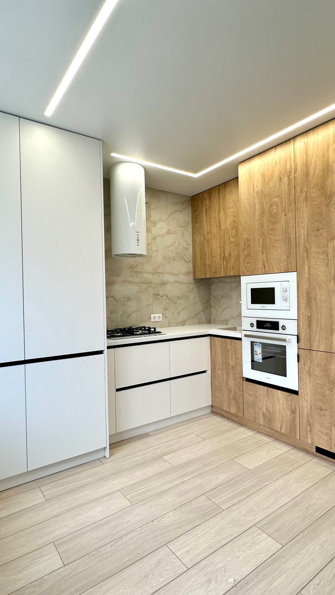 Двухкомнатная квартира с отделкой, техникой, мебелью в ЖК Французский квартал