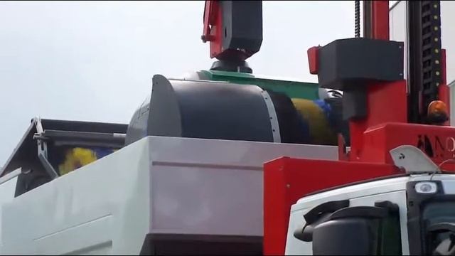 Устройство для мойки баков