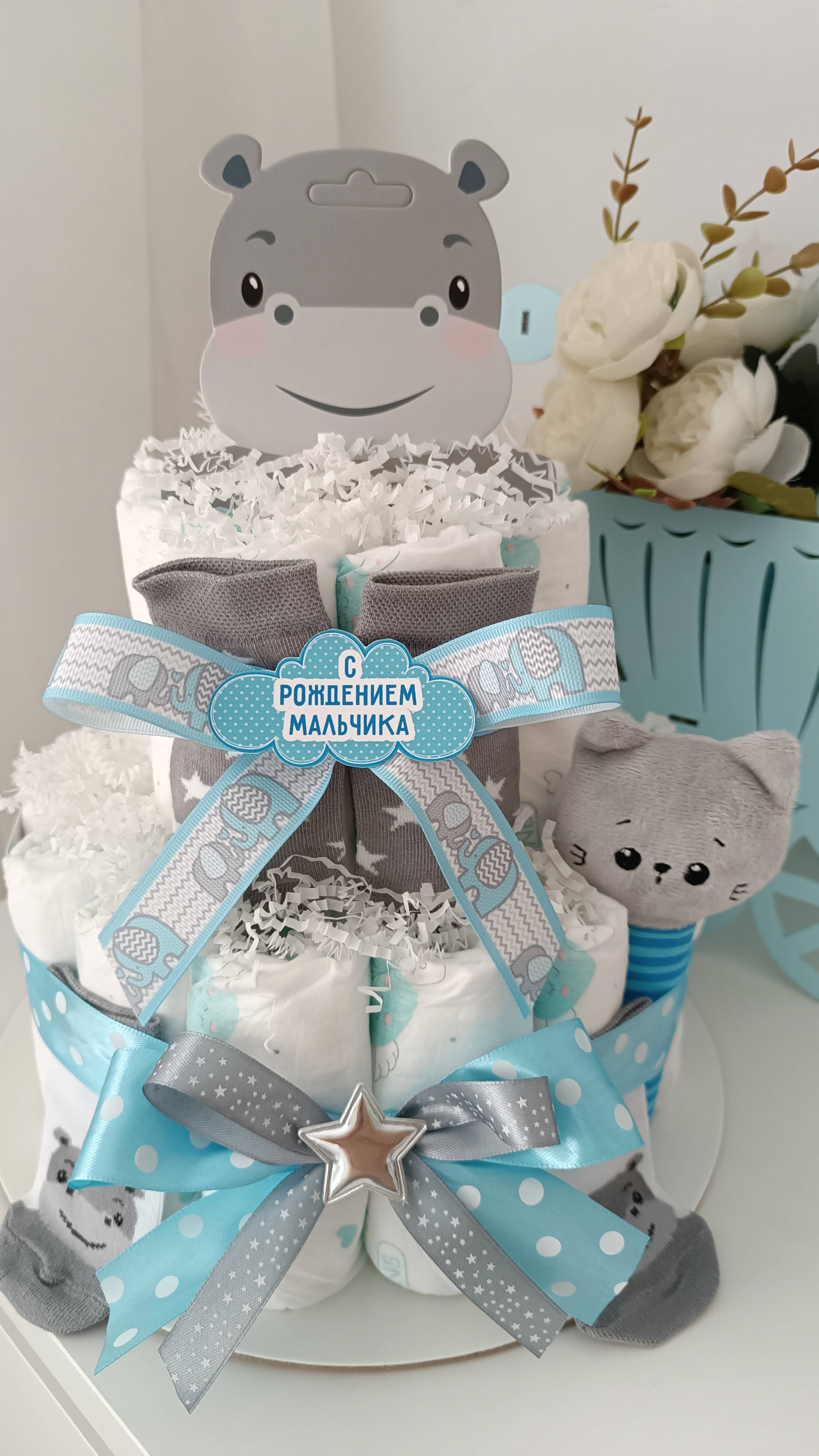 Торт из памперсов Бегемотик на рождение мальчика