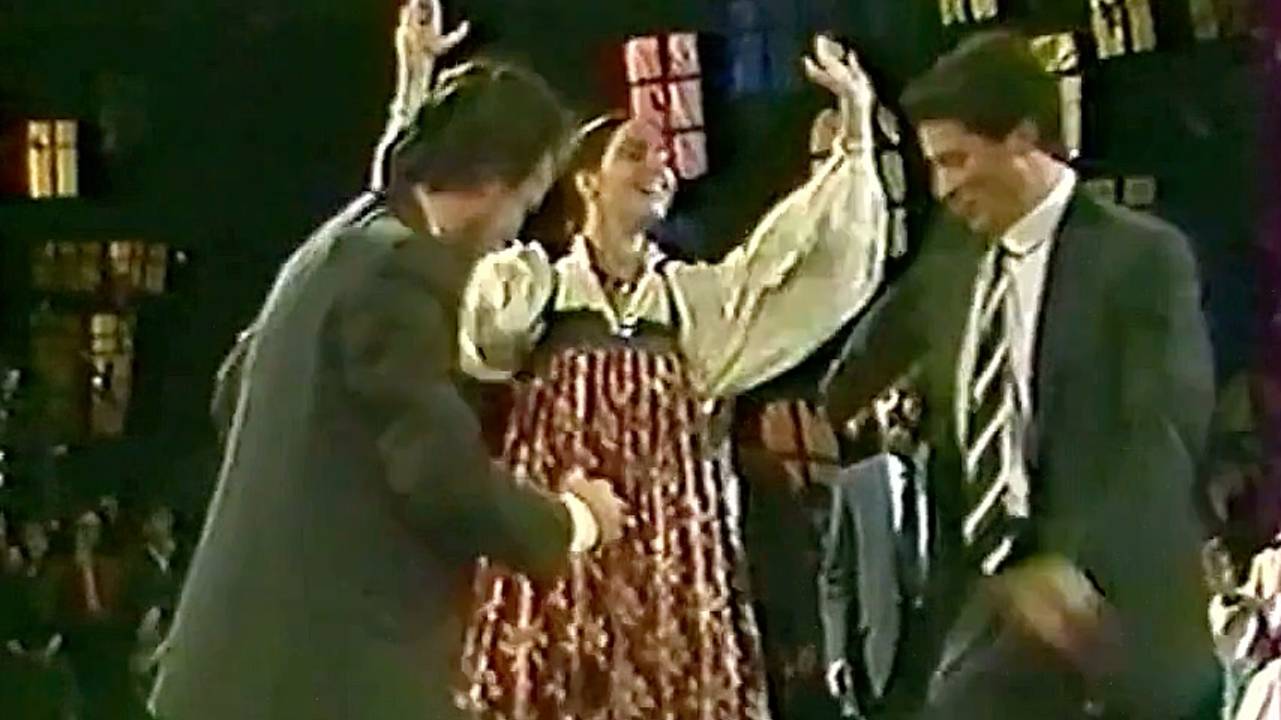 Матч-Реванш - НАШЕ ВРЕМЯ vs ансамбль ДМИТРИЯ ПОКРОВСКОГО - ПЛЯСОВАЯ :1986: смотреть онлайн