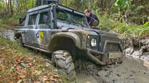 Off road Unimog против Уаз, Range Rover и Suzuki Jimny Обезумевшие оффроад монстры бездорожья