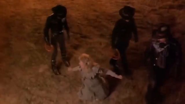 Bonnie Tyler - Holding Out For A Hero смотреть онлайн